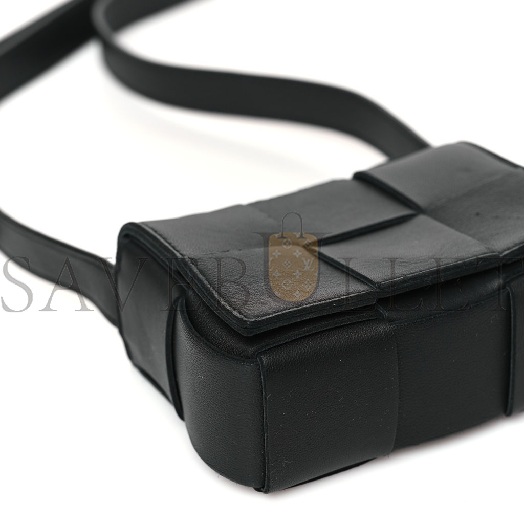 bo*te*ga Ve*ne*ta lambskin maxi intrecciato extra mini cassette crossbody bag black (12*9*5cm)